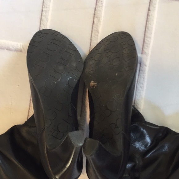 SOLD!!❤️😊❤️💕❤️BCBG boots - Picture 6 of 8